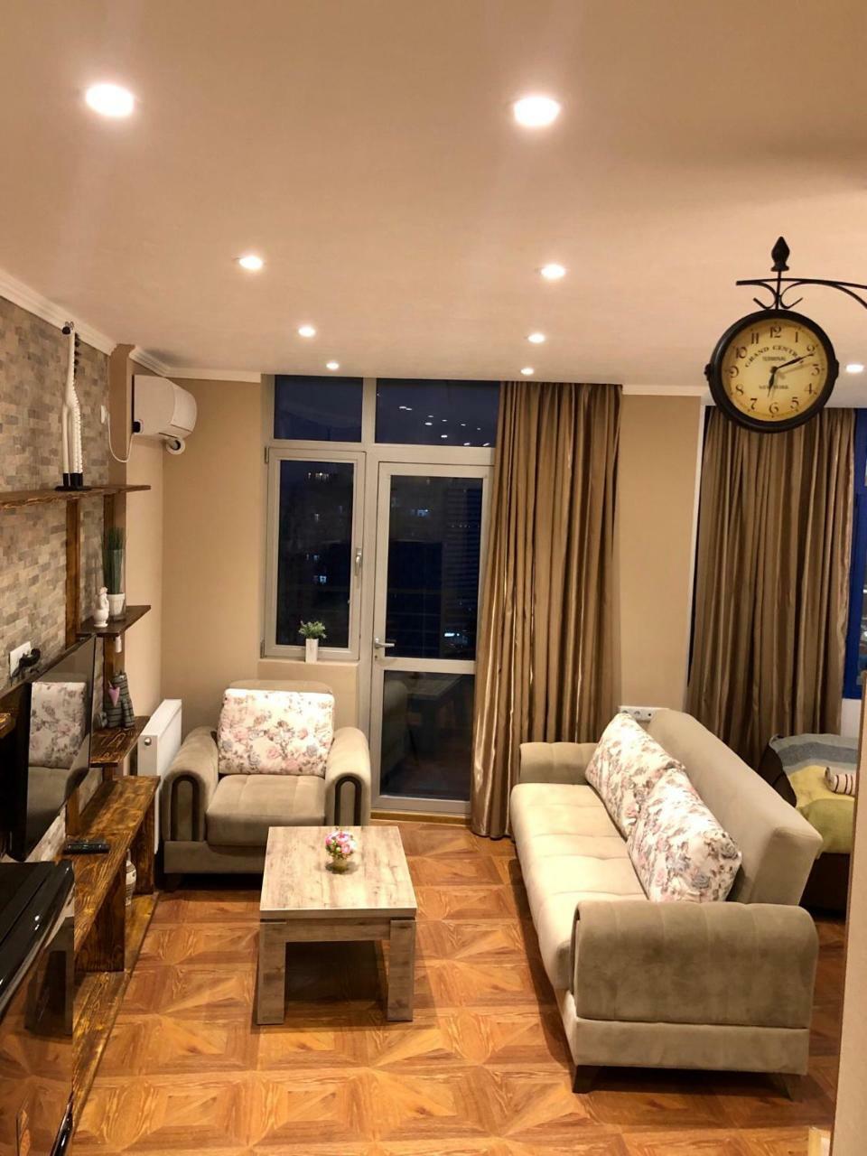 Cozy Bright Apartment With Amazing Sea View 바투미 외부 사진