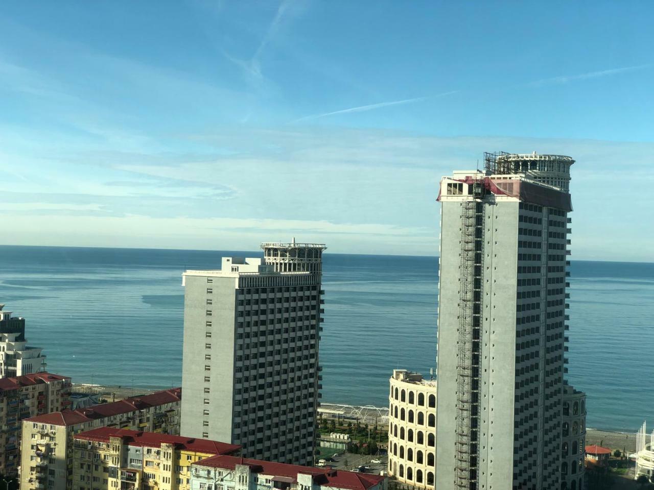 Cozy Bright Apartment With Amazing Sea View 바투미 외부 사진