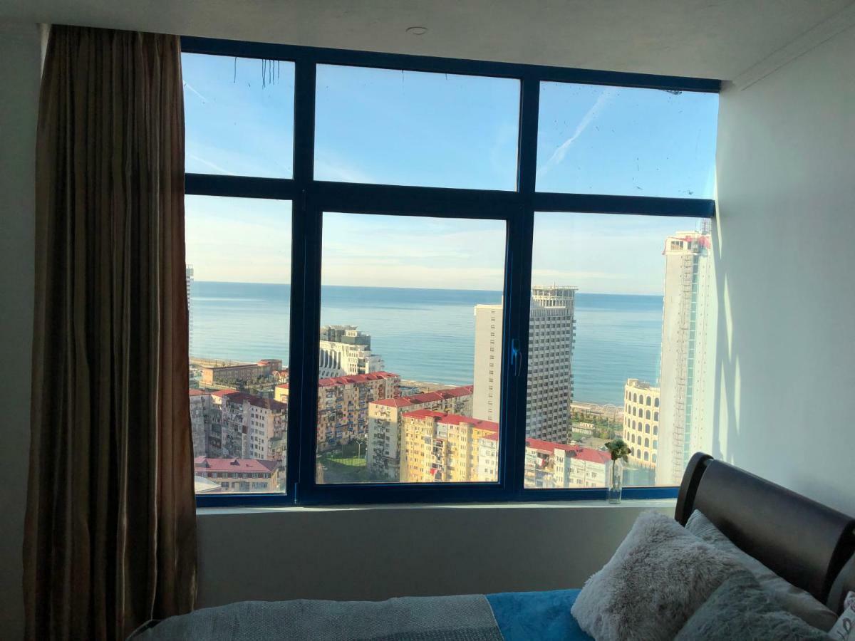 Cozy Bright Apartment With Amazing Sea View 바투미 외부 사진